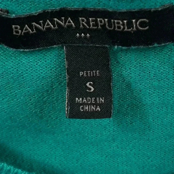 Banana Republic sweater size small petite - Picture 3 of 3